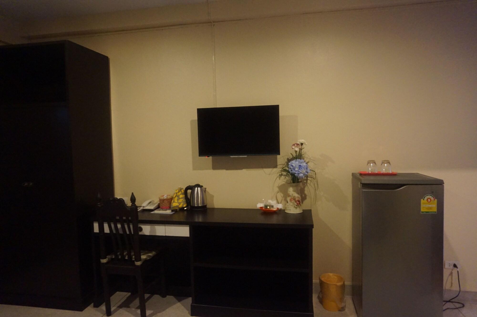 Metro Residence Surin Extérieur photo