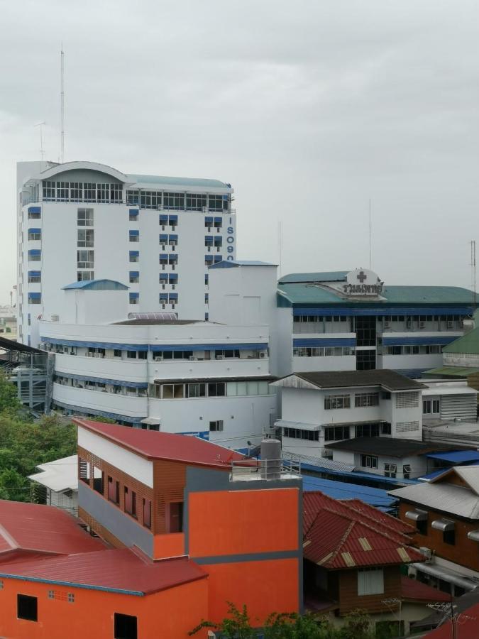 Metro Residence Surin Extérieur photo